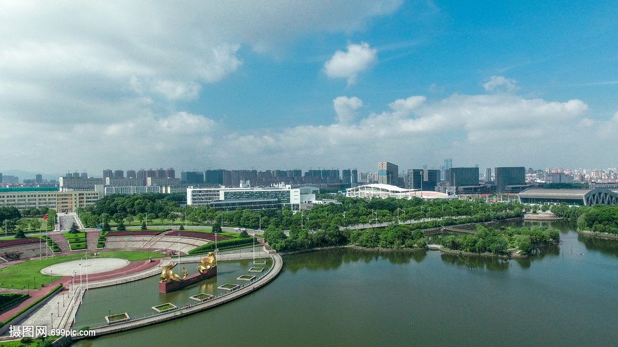 南昌大学双龙雕塑