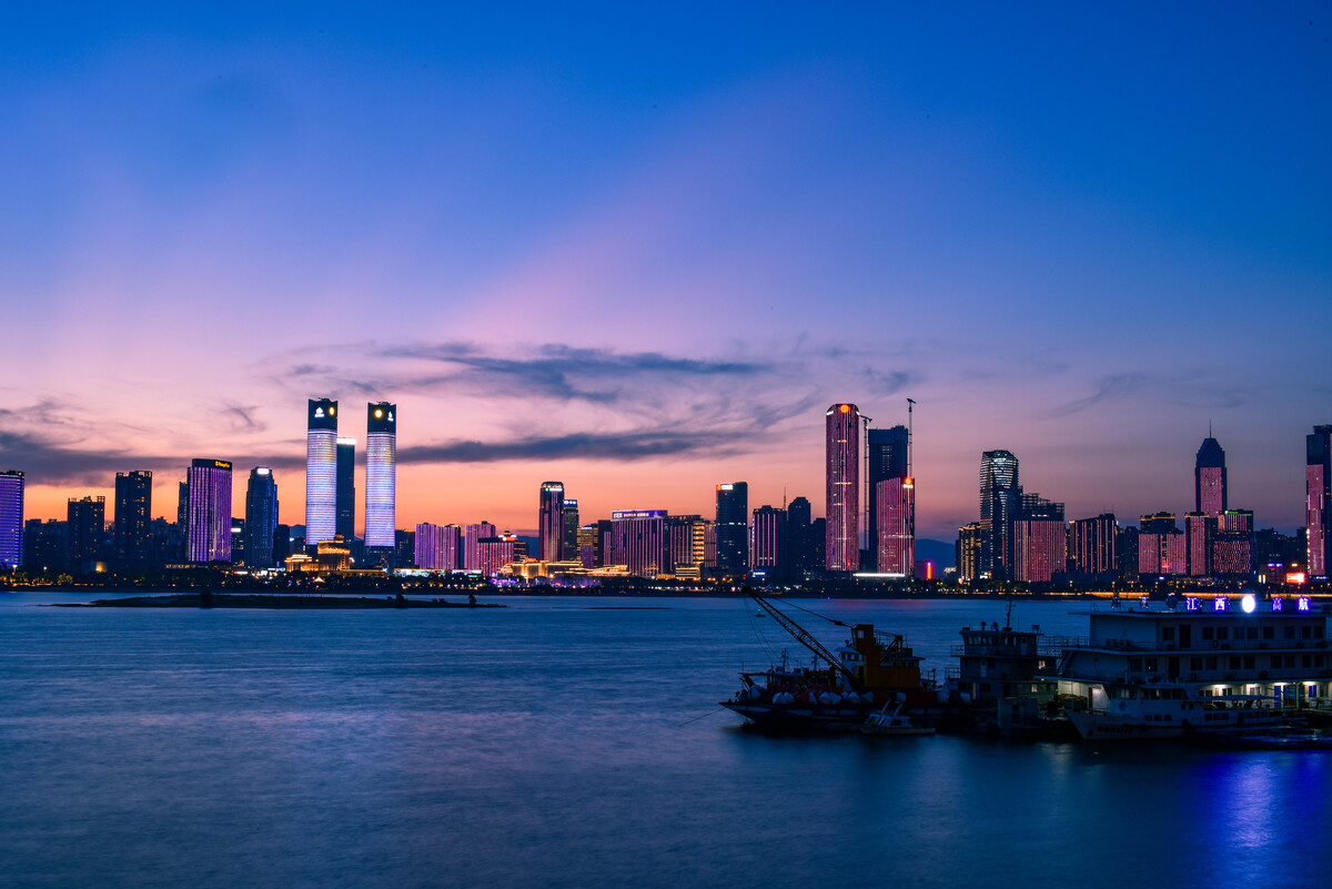 幕照英雄城(南昌)